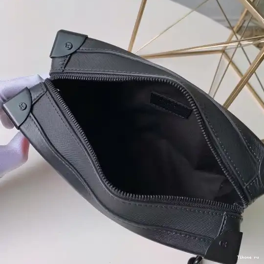 Affordable Vuitton Louis SOFT TRUNK 0521